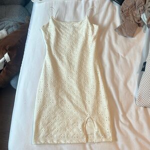 heart&hips white floral tight mini dress with slit